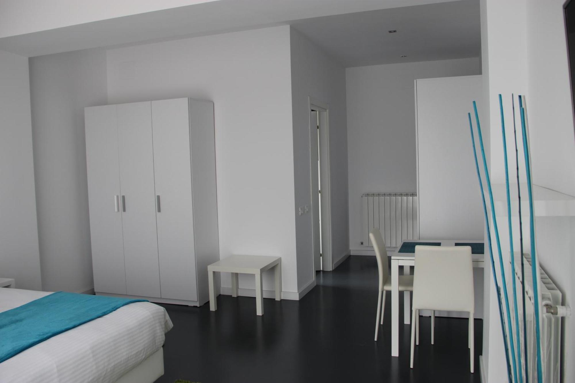 Living Aparthotel Bukarest Zimmer foto